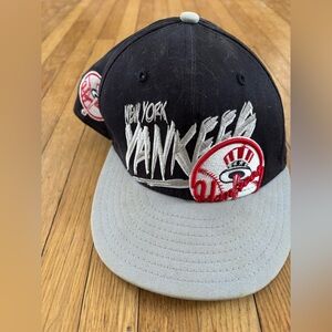 🔥 Embroidered New Era New York Yankees Navy and Gray Cap Adjustable 🔥